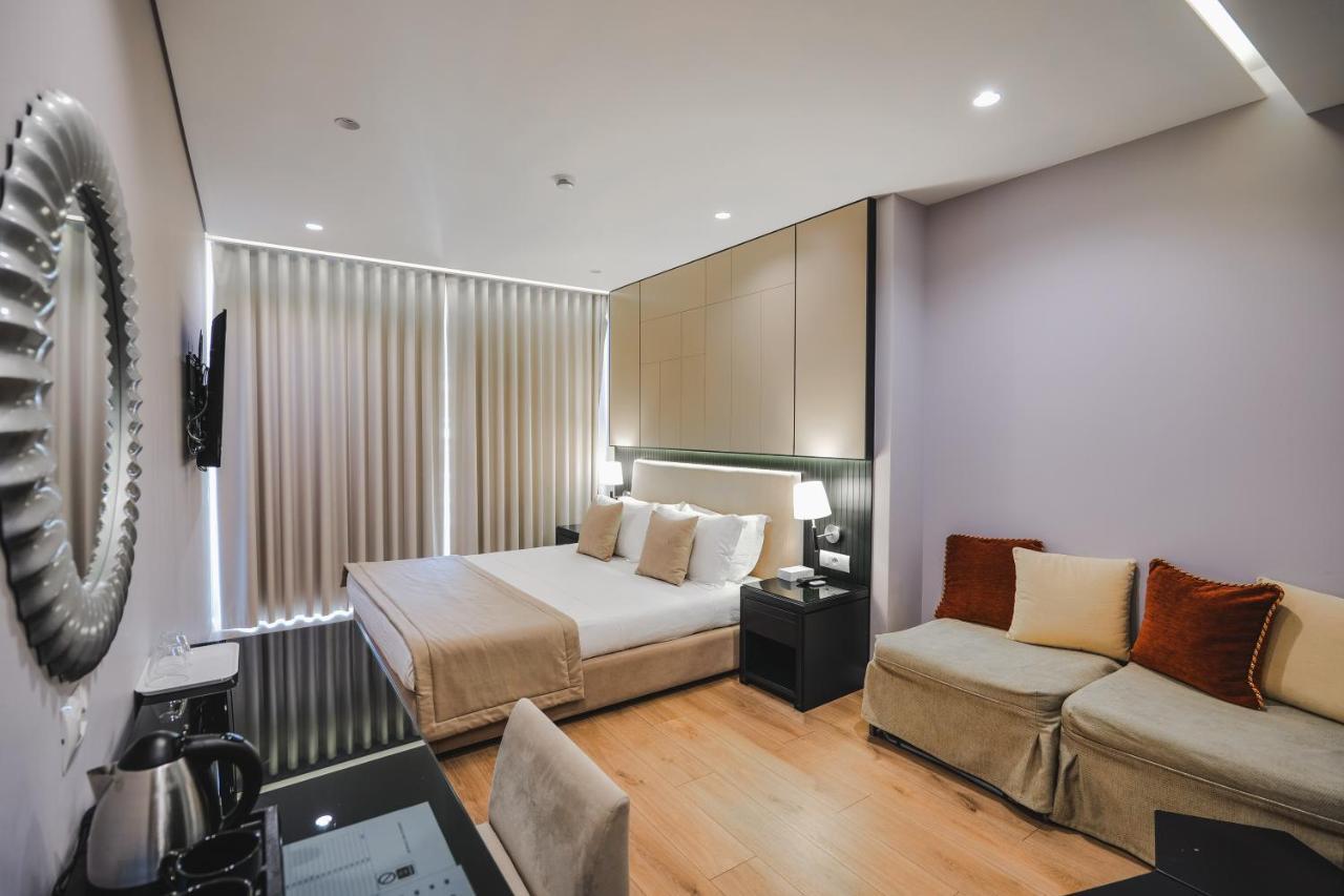 Hotel Oasis Saranda Extérieur photo