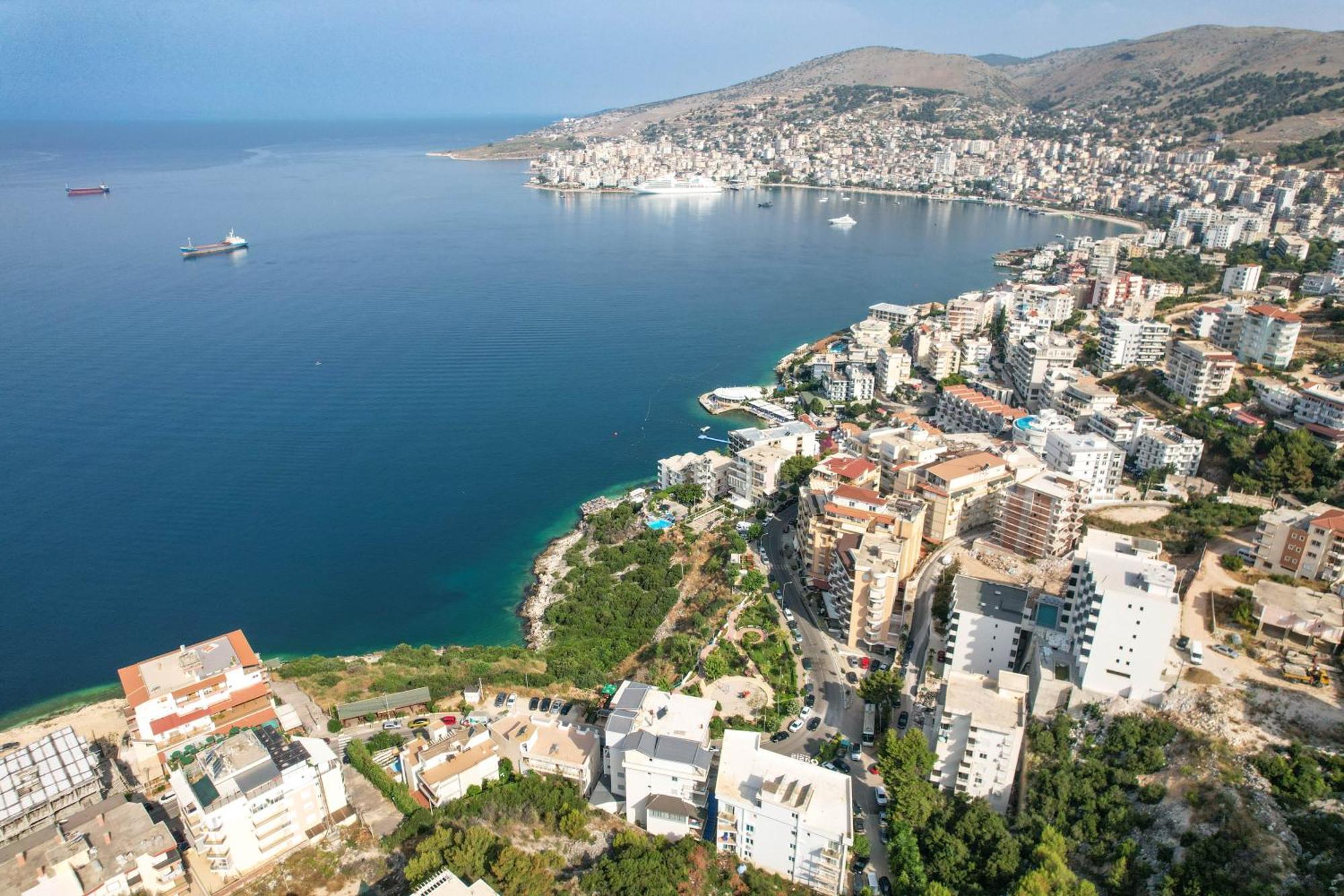 Hotel Oasis Saranda Extérieur photo