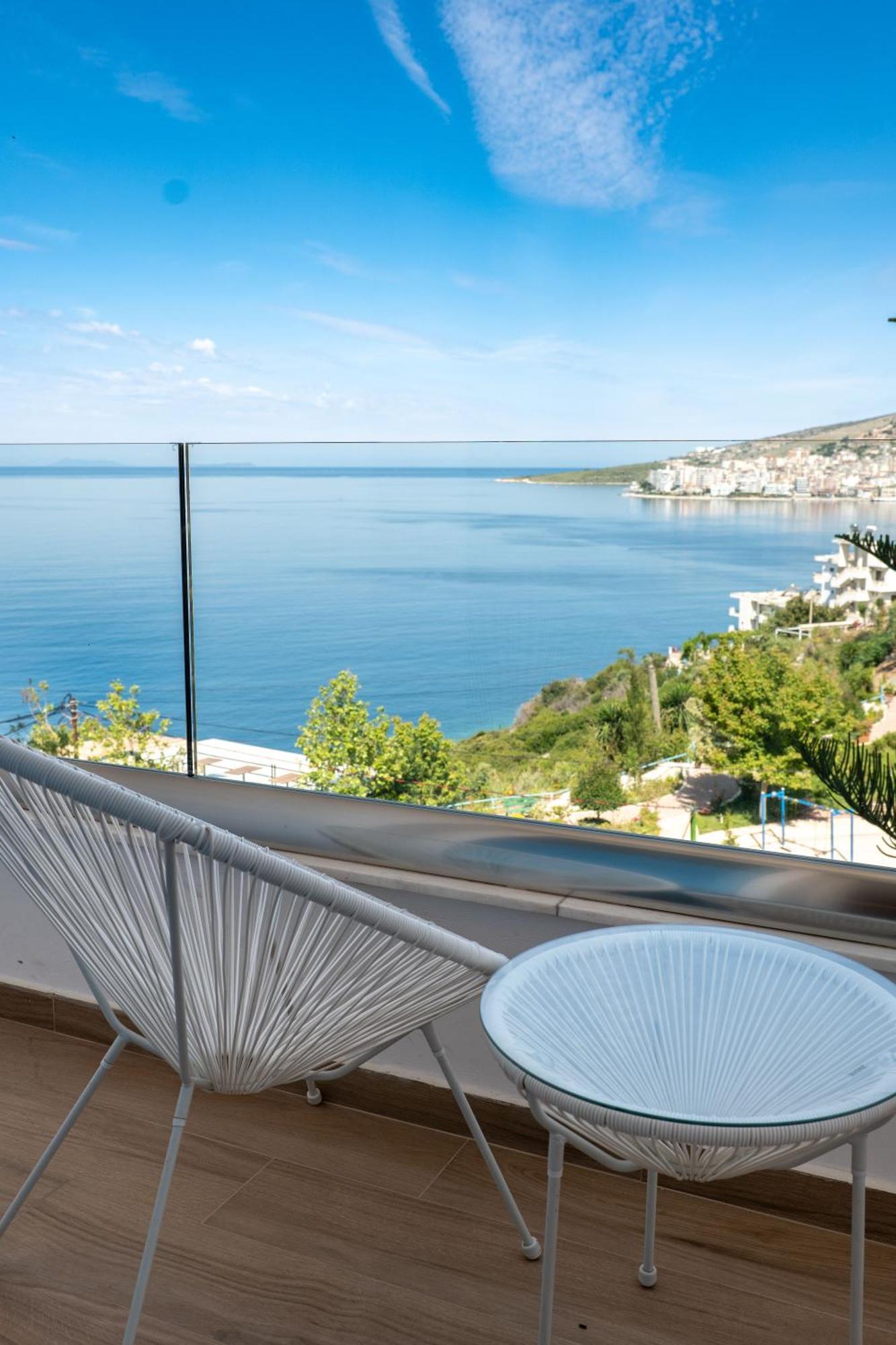 Hotel Oasis Saranda Extérieur photo