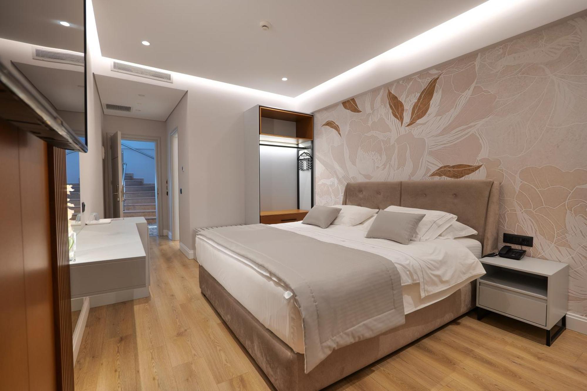 Hotel Oasis Saranda Extérieur photo